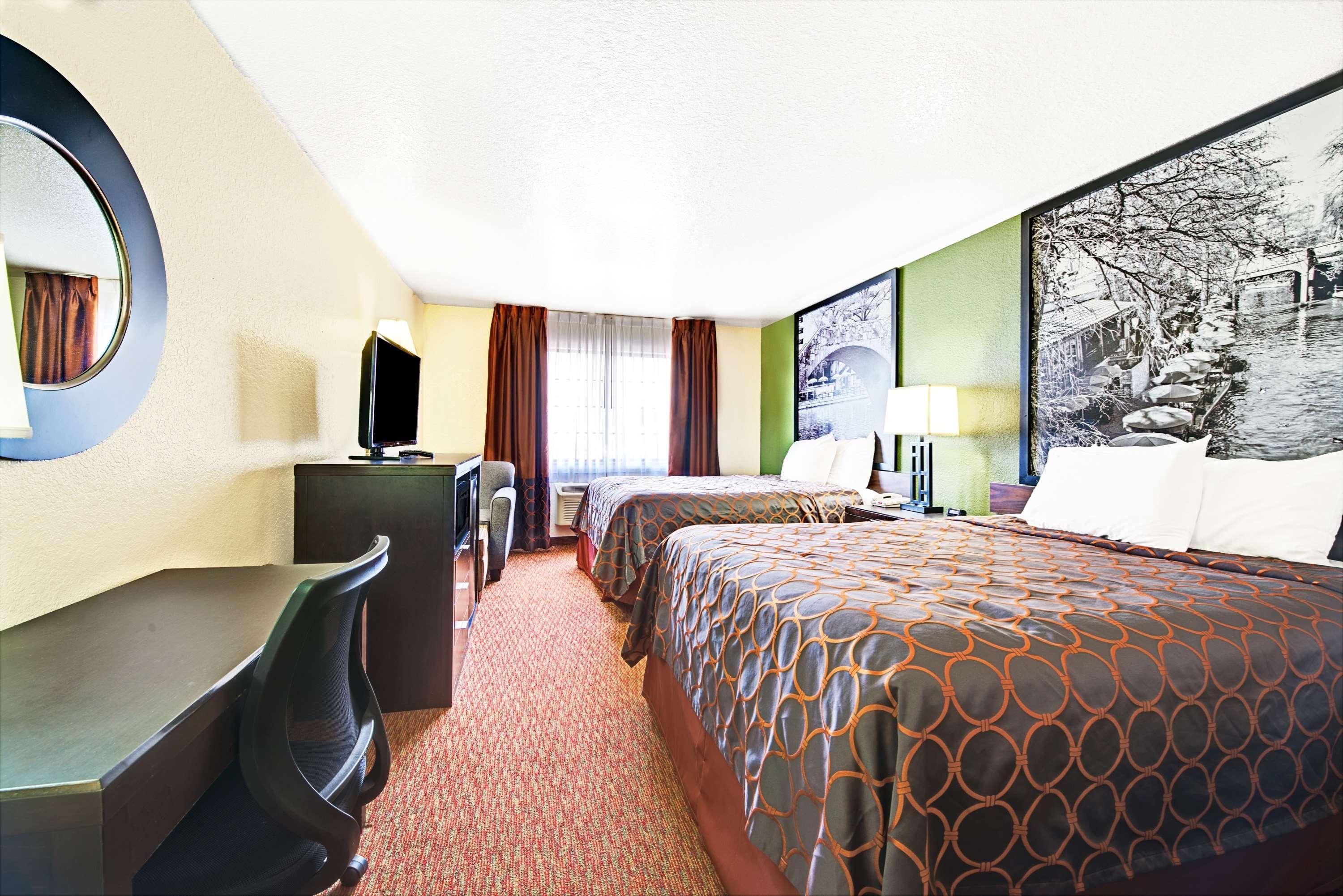 Surestay Plus By Best Western San Antonio Airport Esterno foto