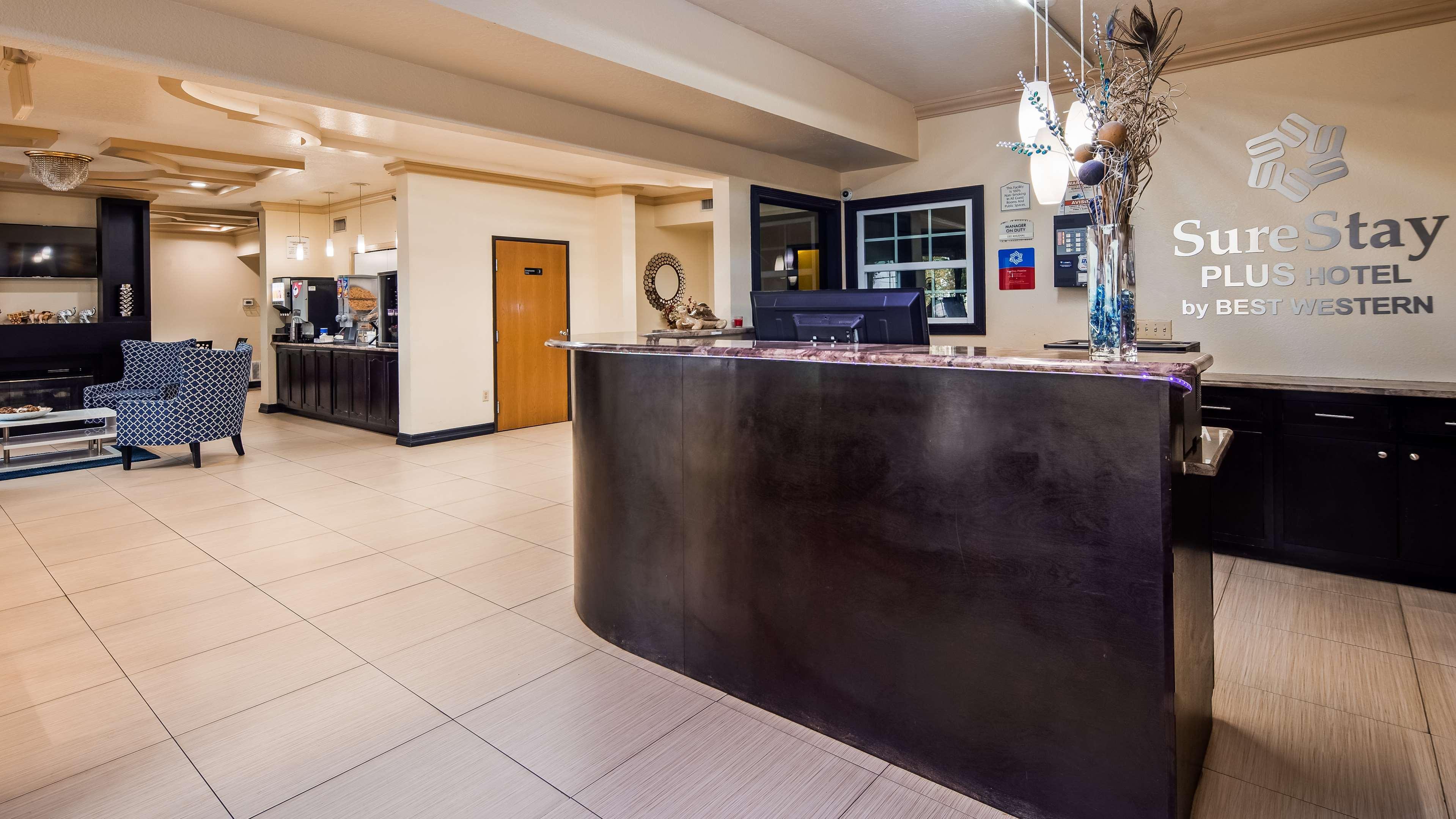 Surestay Plus By Best Western San Antonio Airport Esterno foto