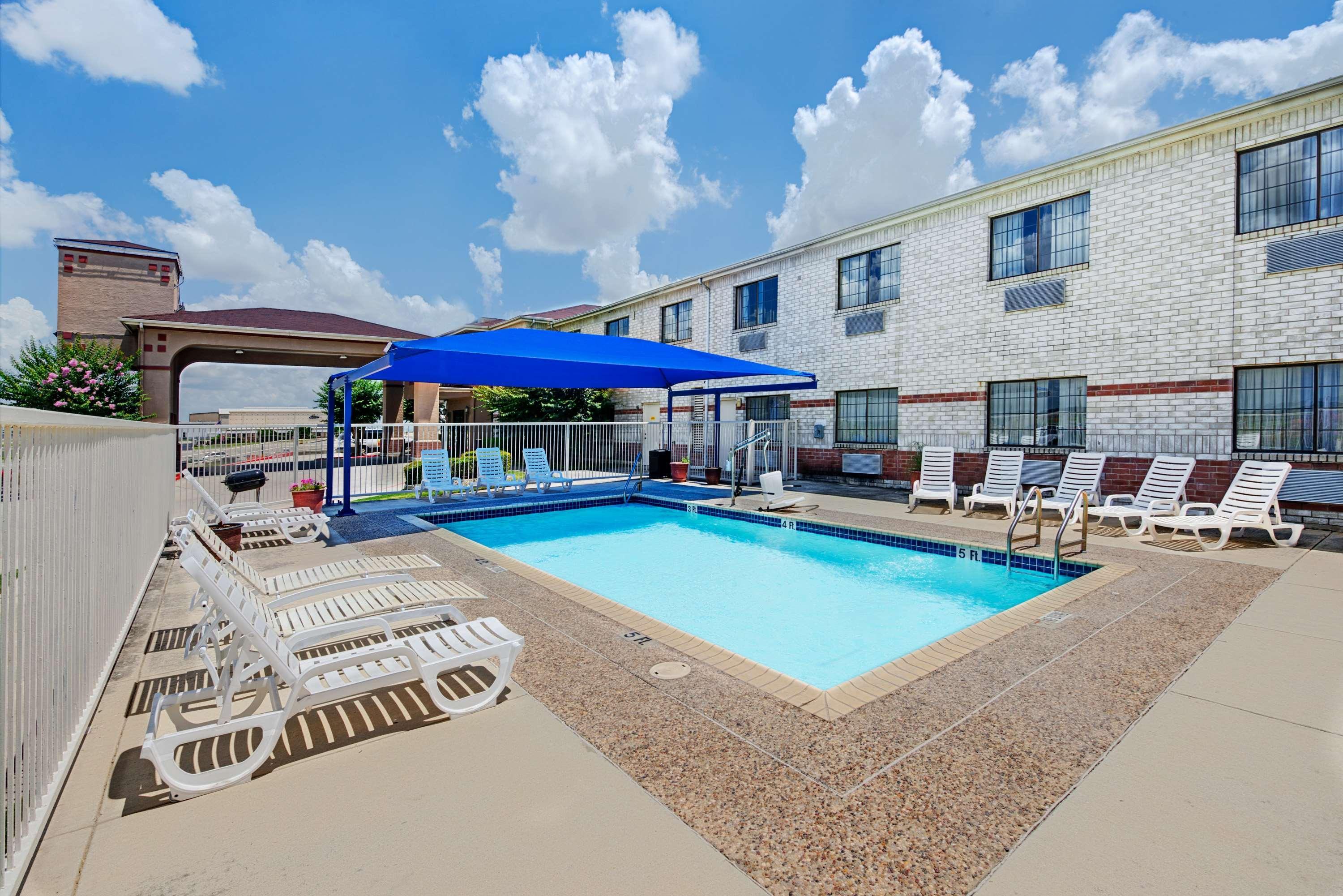 Surestay Plus By Best Western San Antonio Airport Esterno foto